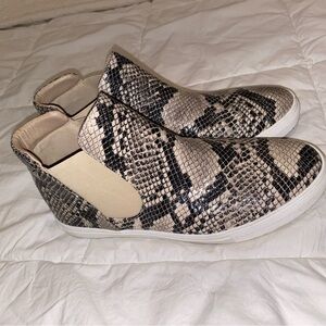 Snakeskin Pattern Slip-On Sneakers